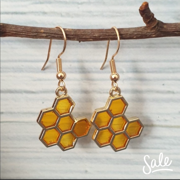 Anthropologie Jewelry - Brand New! Dainty Sweet Honeycomb Earrings